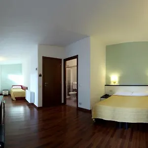 hotellátogatás